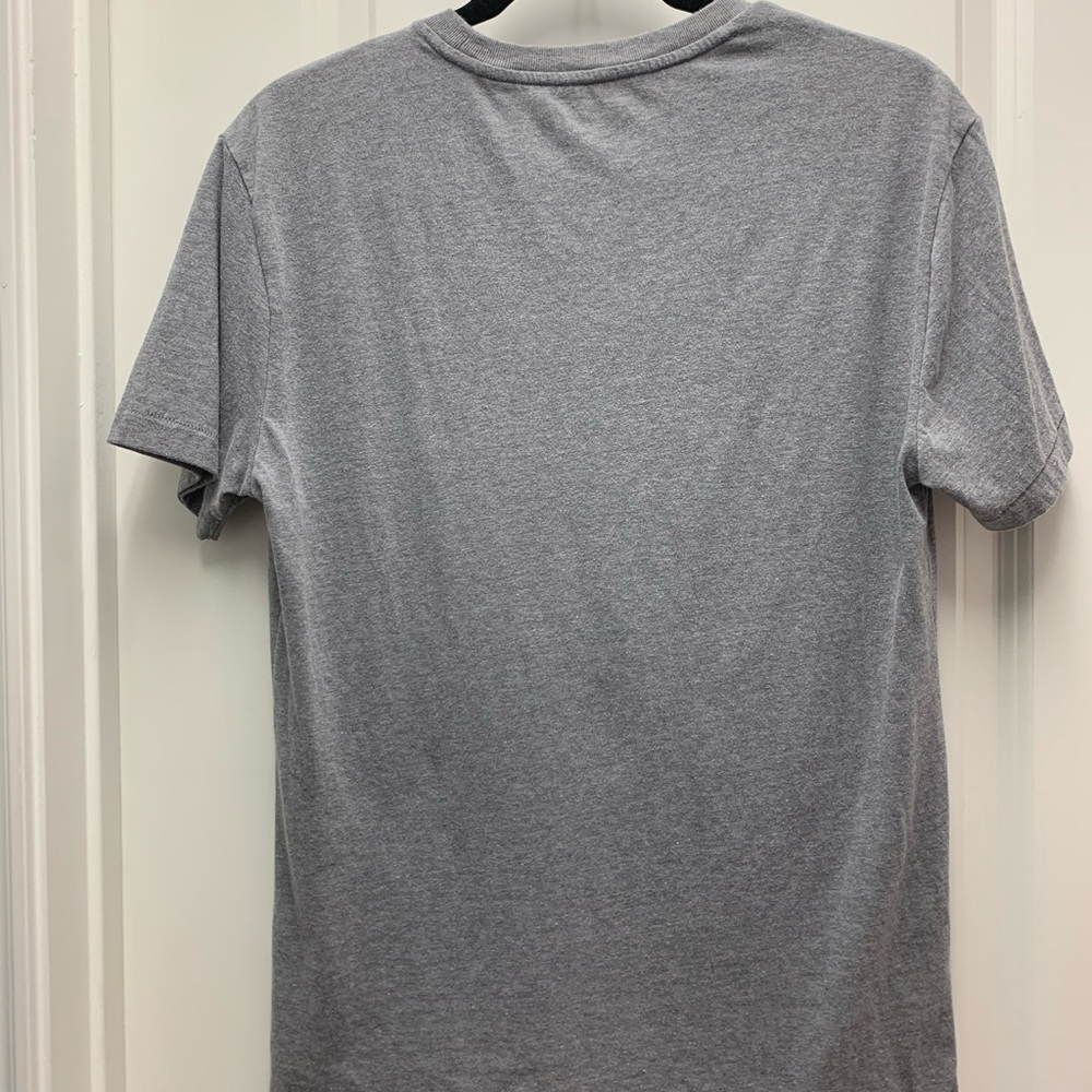 T shirt - Picture 2 of 2